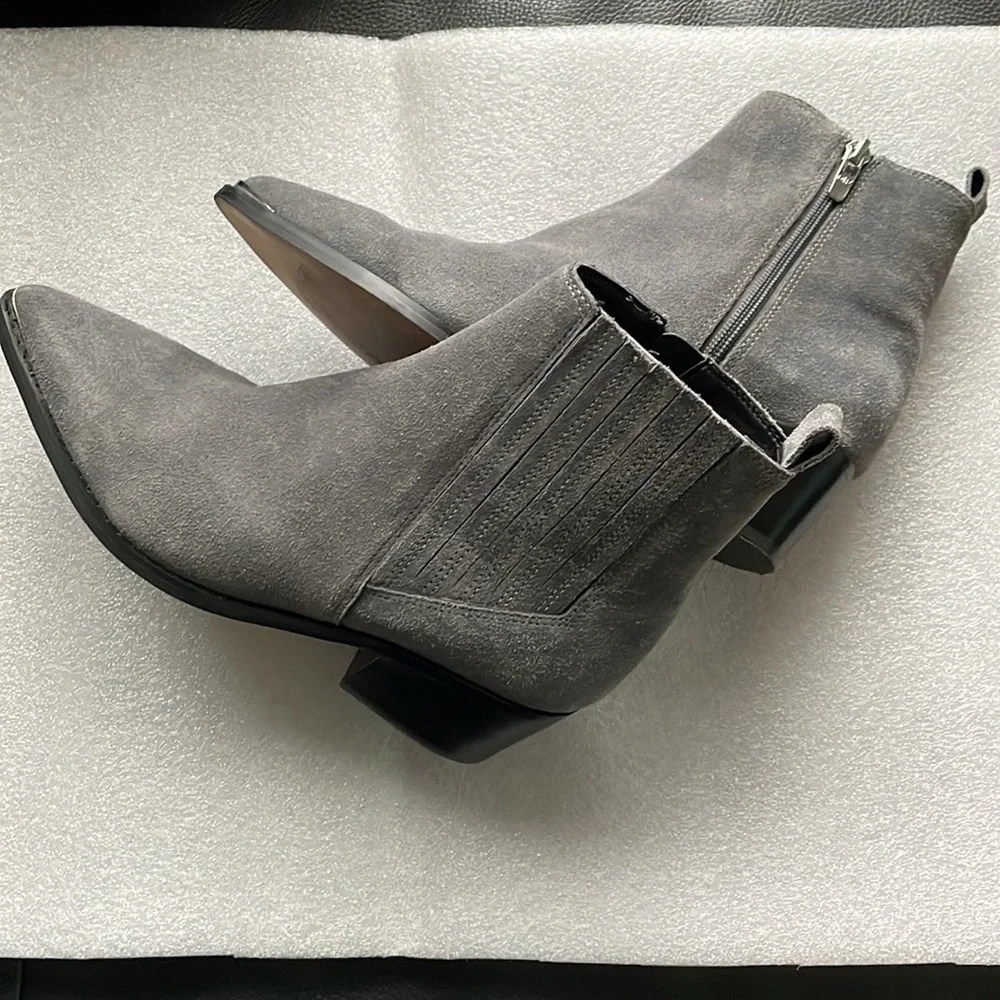 Marc Fisher Ankle Boots Size 7 Gray Suede Pointed Toe Chunky Heel Decor Toe Tips - Picture 5 of 13